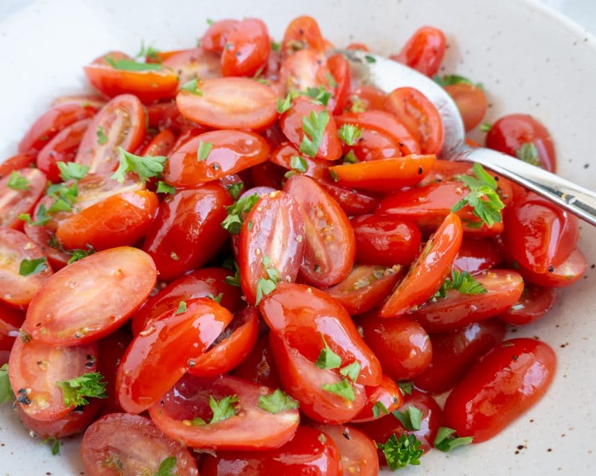 Opskrift på lækre og nemme marinarede cherrytomater
