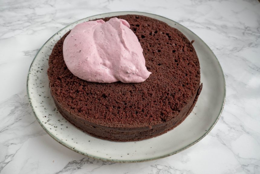 chokoladekage m bærskum4 (1 of 1)